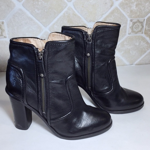 Frye Sylvia Piped Black Leather Booties Size 7.5 - Picture 1 of 8